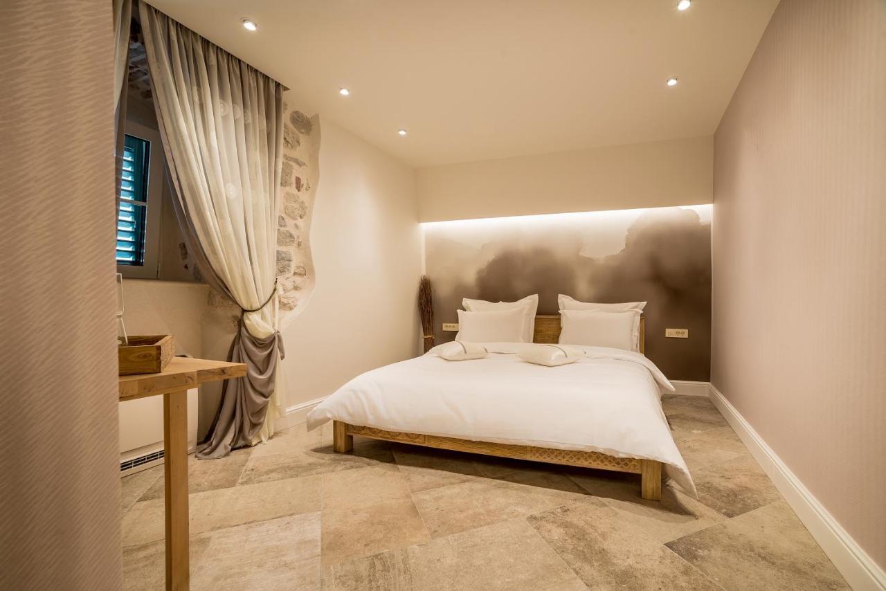 Apartments Hun Kotor Eksteriør billede