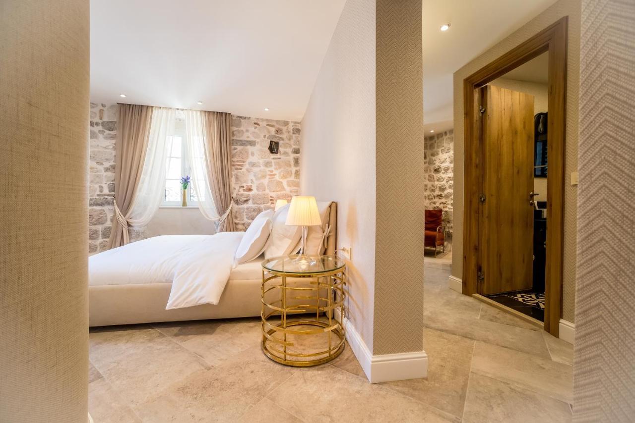 Apartments Hun Kotor Eksteriør billede