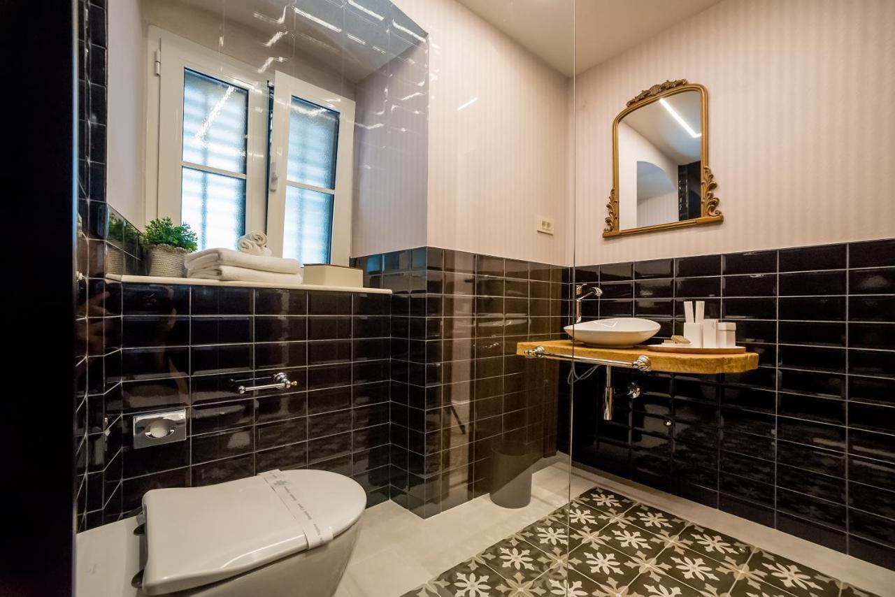 Apartments Hun Kotor Eksteriør billede