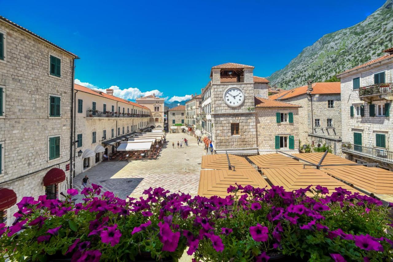 Apartments Hun Kotor Eksteriør billede